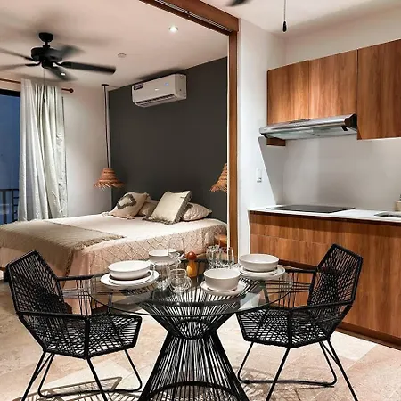King Studio With Rooftop Pool And Gym