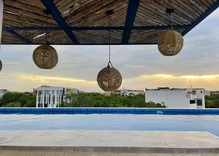 Casa de férias King With Rooftop Pool And Gym *